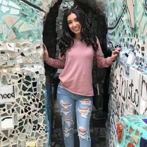 Meet your Posher, Ali